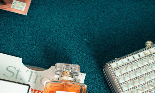 What should we pay attention to when optimizing internal links?